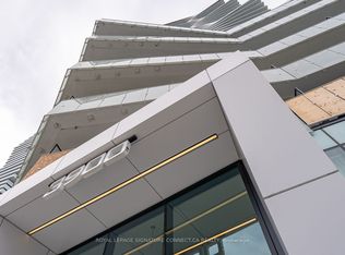 3900 Confederation Pkwy #1601, Mississauga, ON L5B 0K7