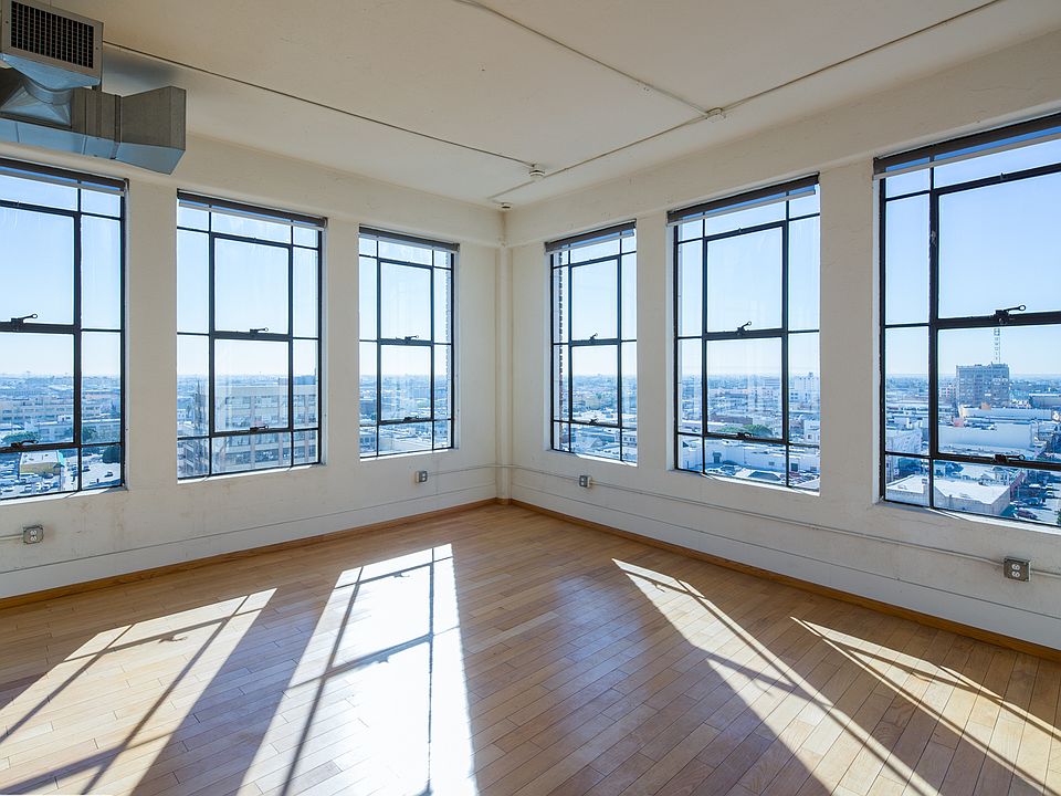 1st image of 315 E 8th St APT 1104