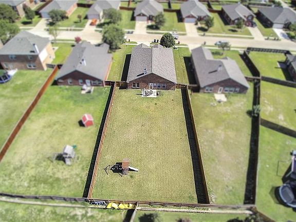 3rd image of 1405 Talladega Dr