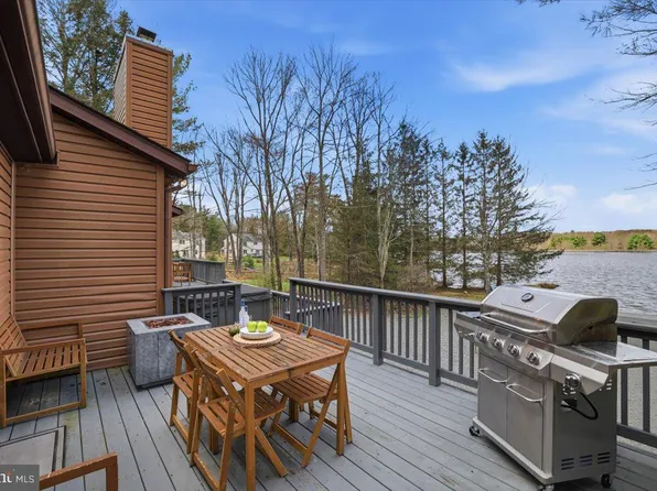 128 Lidio Rd, Blakeslee, PA 18610