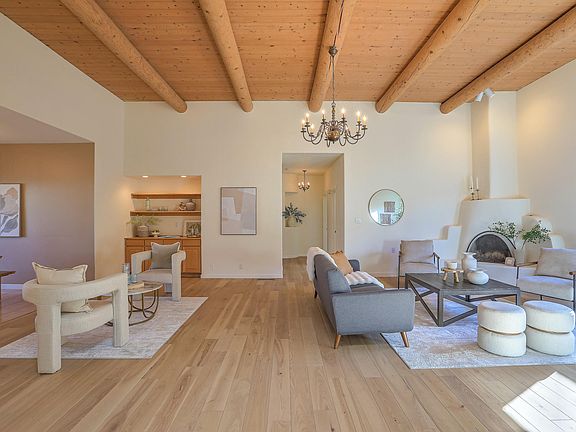 4th image of 1408 Plaza Sonada NW