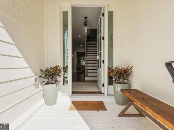 320 Banbury Xing, Alpharetta, GA 30009