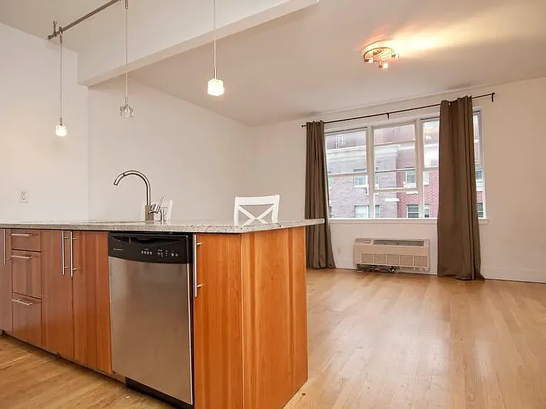26 Cook St #5A — Photo 2