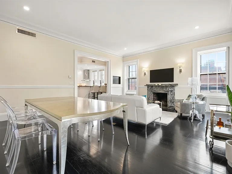 285 Clarendon St #4 — Photo 4