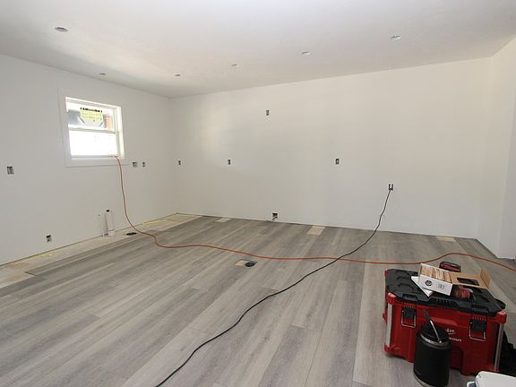 4th image of 109 Bonnie Lane