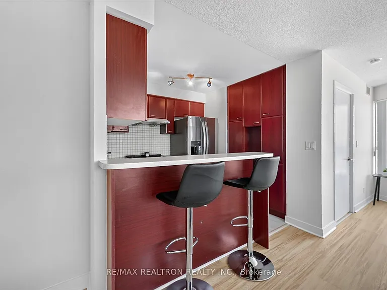36 Lee Centre Dr #3111 — Photo 14