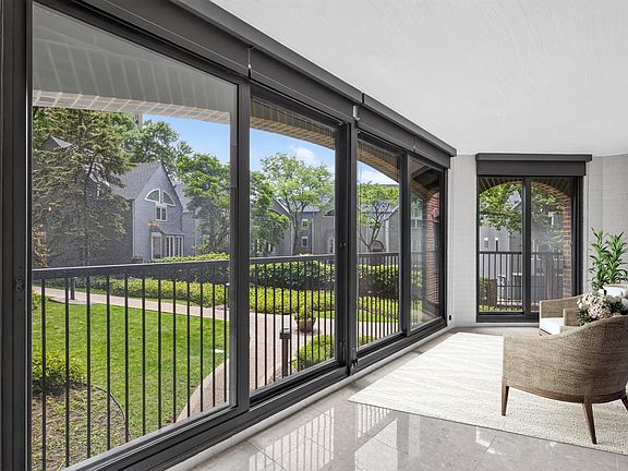 4th image of 1235 Yale Pl APT 101
