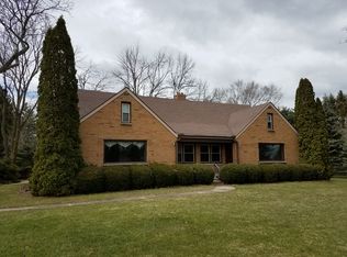 3545-55 S Sunnyslope Rd, New Berlin, WI 53151