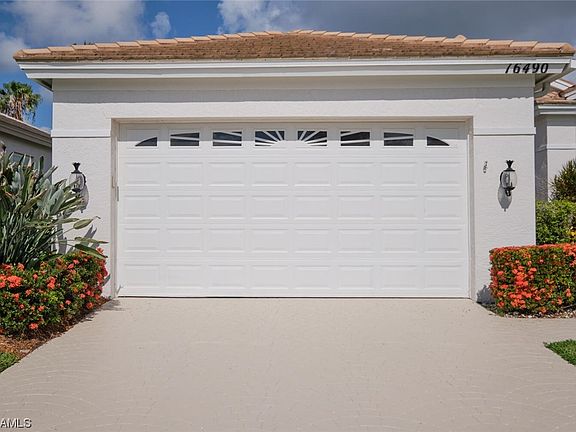 4th image of 16490 Edgemont Dr
