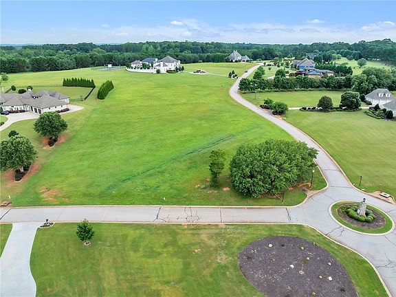 2nd image of 51 Chestnut Springs Way