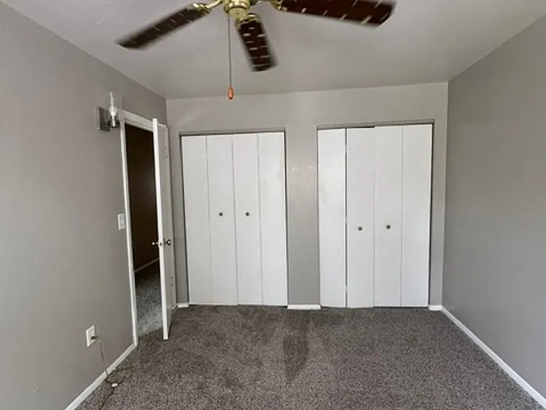 307 N Prairieview Rd — Photo 13