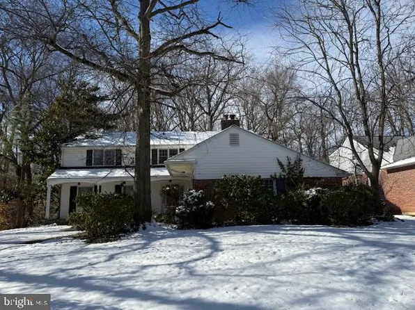 2003 Dogwood Ln, Wilmington, DE 19810