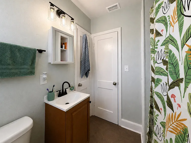 4603 Cambridge Rd — Photo 16