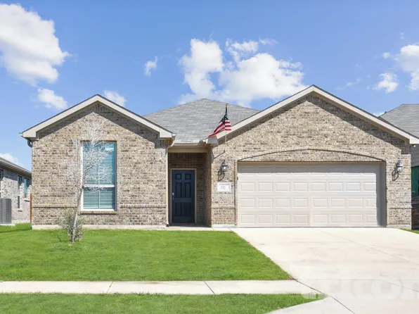 332 Marble Creek Dr, Fort Worth, TX 76131