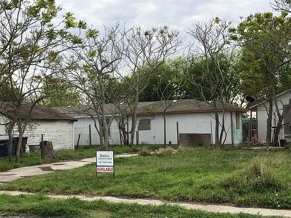 5th image of 2213 Segrest St
