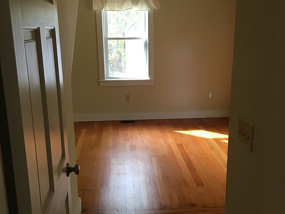 Bedroom has adjustable ceiling fan and double door closet w lighting.