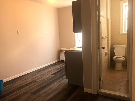Kitchen/Bath. View from entrance to Living room.