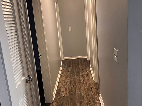 4th image of 113 Yellowleaf Dr