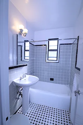 Rented by A&E Real Estate Management | media 14