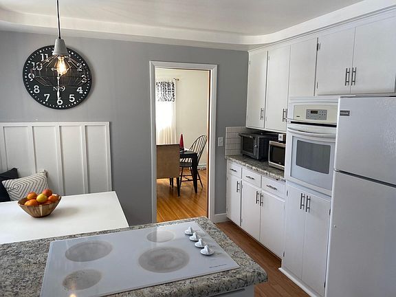 eat-in kitchen leading to formal dining room