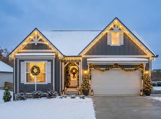 609 Nature Trl, Soddy Daisy, TN 37379