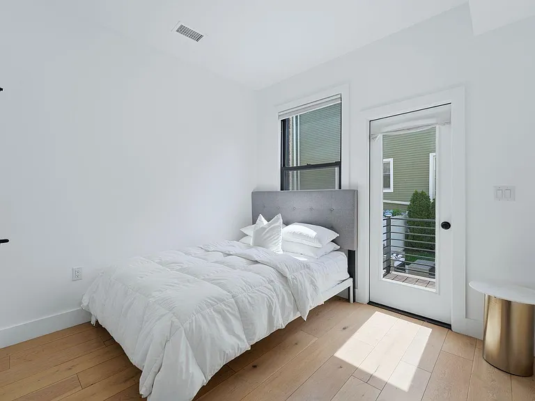 2602 Palisade Ave #1 — Photo 15