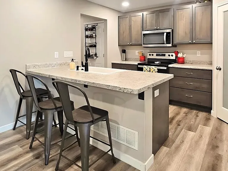 4521 Bobolink Ln #107B — Photo 3