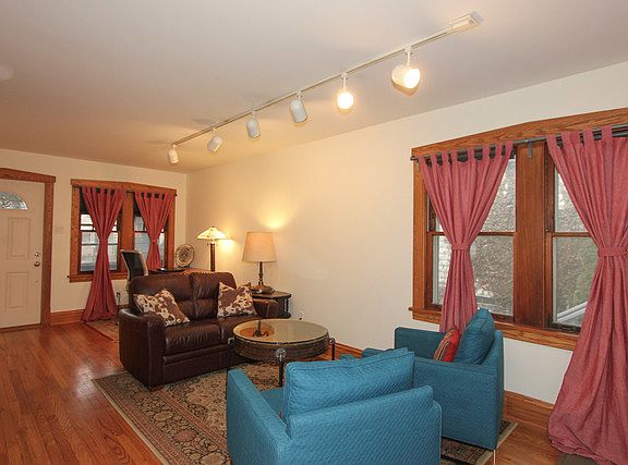 5th image of 1035 Thomas Ave