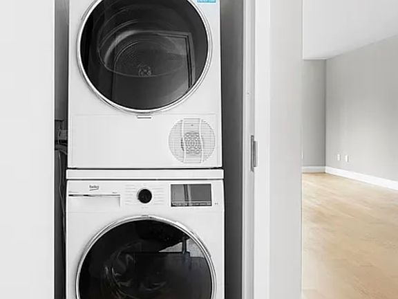 4th image of 345 E 94th St APT 25G