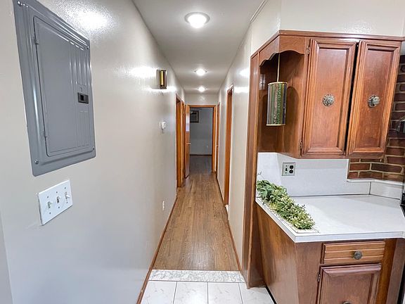 5th image of 109 Tonnelle Ave #1