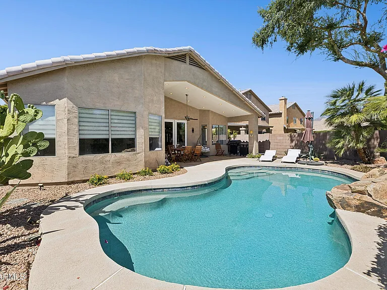 9647 E Ludlow Dr — Photo 30