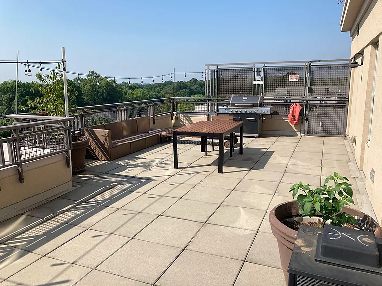 1315 East Blvd #610 — Photo 14