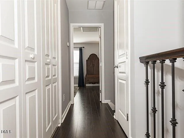 340 Kinellan Ln — Photo 11