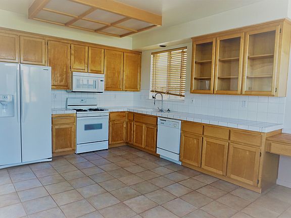 3rd image of 73 Harbor View Dr