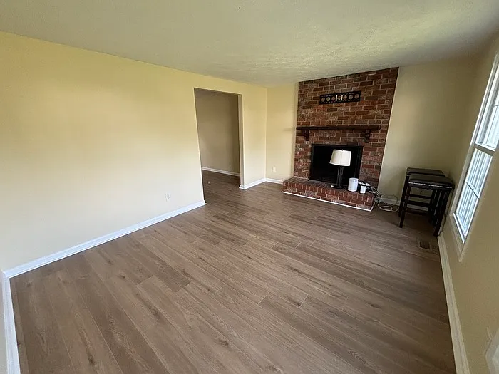 99 Big Stone Ct — Photo 6