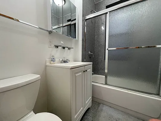 Rented by Douglas Elliman | media 10