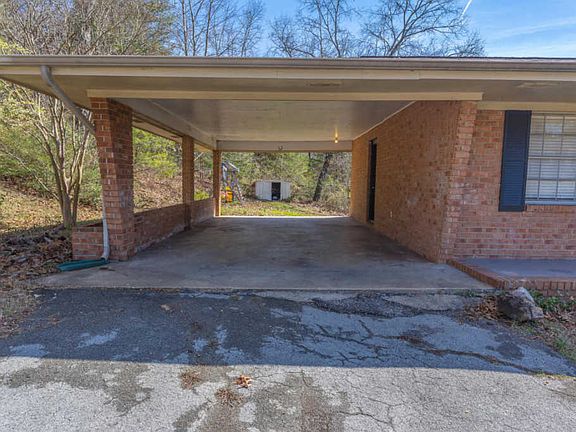 3rd image of 3800 Valerian Dr