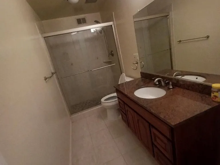 La Mesa Dr — Photo 5
