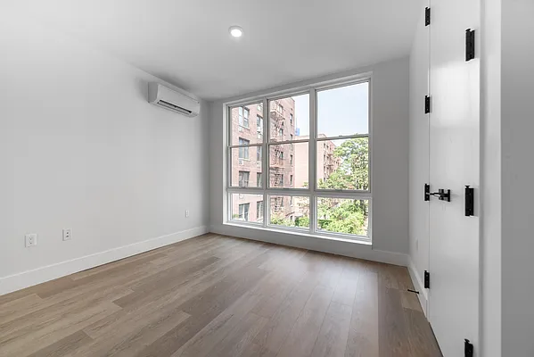 Rented by Twin Group | media 26