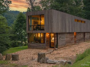 126 Julia Cove Rd, Mars Hill, NC 28754