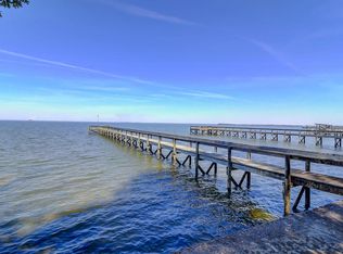 917 Butter Rd, Bonneau, SC 29431