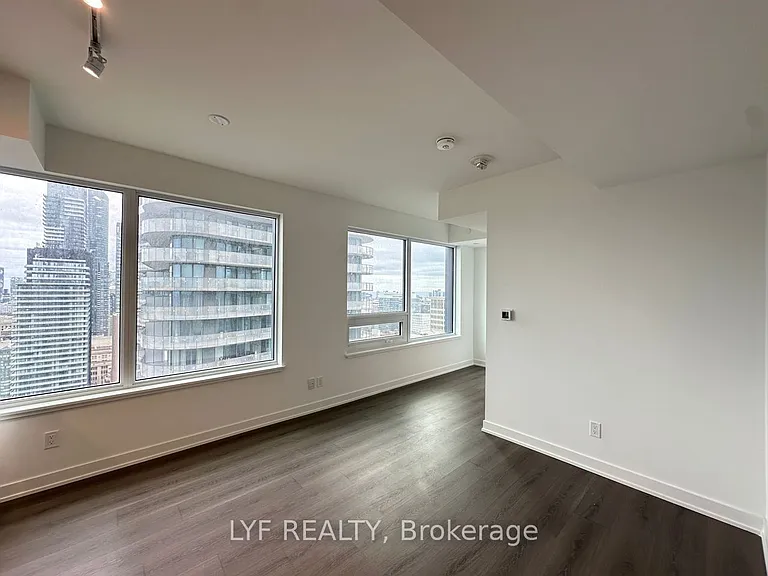8 Wellesley St W #4015 — Photo 5