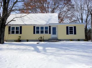 15 Sunny Hill Dr, Southbridge, MA 01550