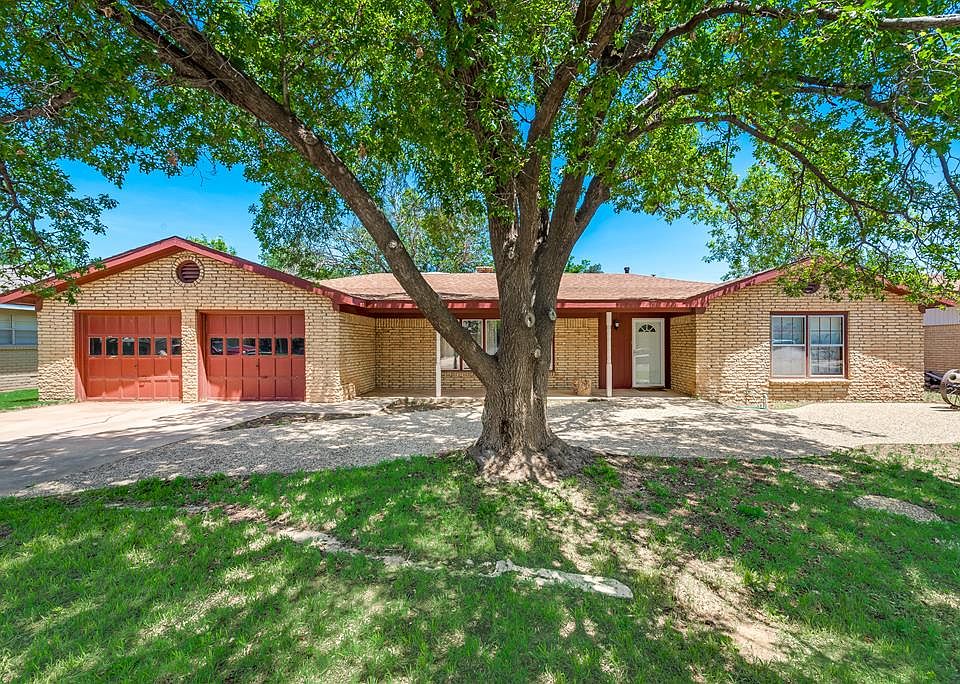 1st image of 2818 Durant Dr