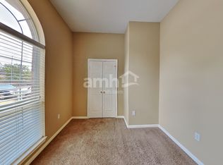 1006 Oak Glen Dr, Willis, TX 77378