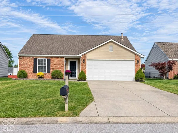 3846 Chancellor Dr, Greenwood, IN 46143