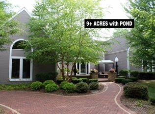 8311 Ackman Rd, Crystal Lake, IL 60014