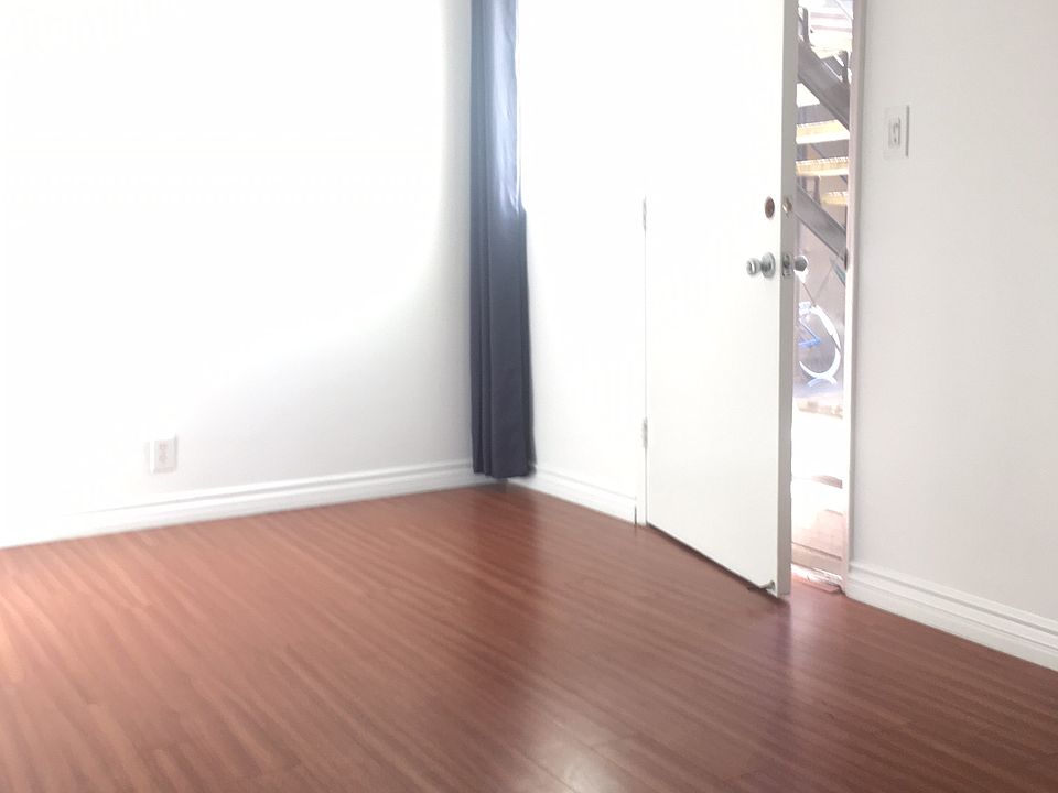 2nd image of 1421 Venice Blvd APT 5