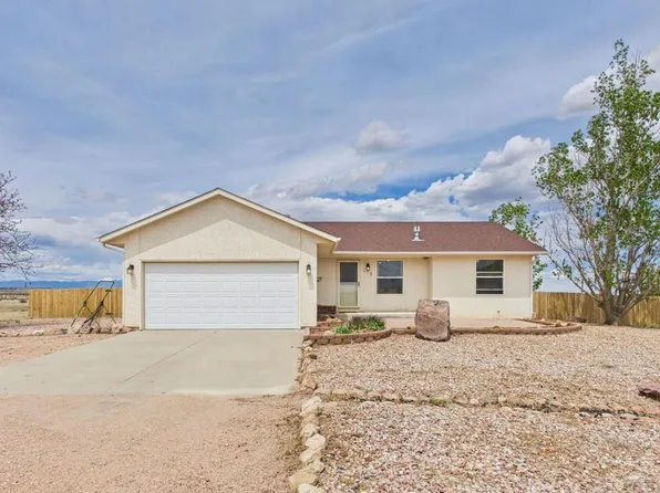 221 W Bywood Dr, Pueblo West, CO 81007