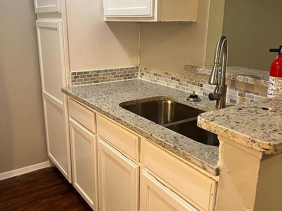 5th image of 3518 Grant Ave APT 123